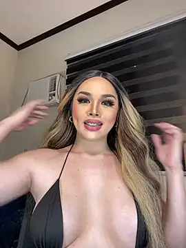 Snapshot of MISSANACONDA chatting on 02.02.25 MISSANACONDA online show from 02.02.25