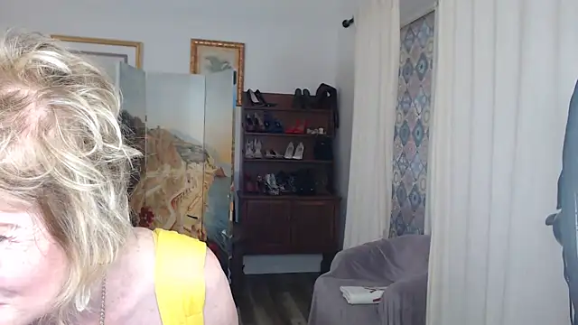 SindeeDix online show from 03.06.26