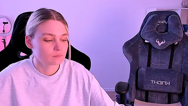 hotblonds online show from 12.13.24