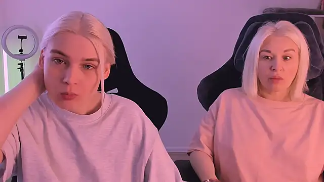 hotblonds online show from 01.21.25