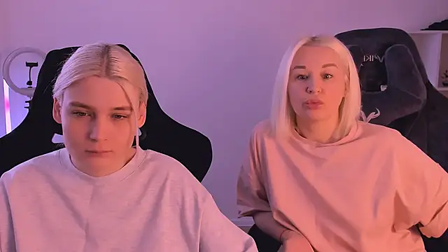 hotblonds online show from 02.03.25