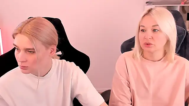 hotblonds online show from 03.06.25