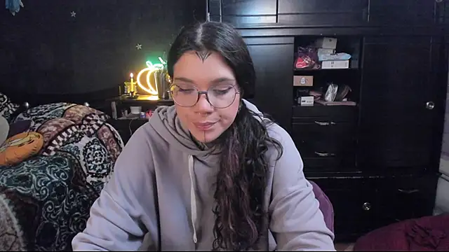 Lilmarieee online show from 02.14.25