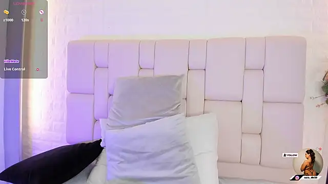 nataly clark  online show from 03.07.25