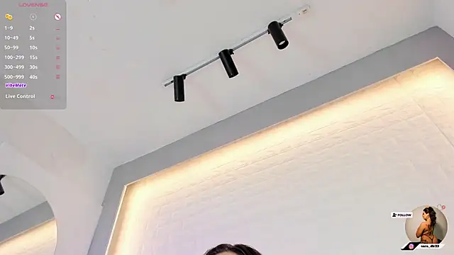 nataly clark  online show from 03.07.25