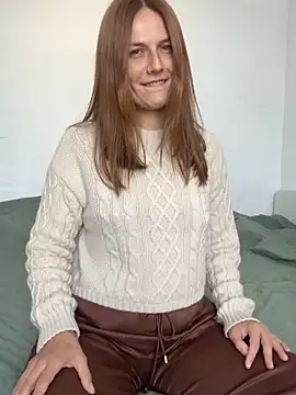 Snapshot of BritneyHall chatting on 04.29.26 BritneyHall online show from 04.29.26