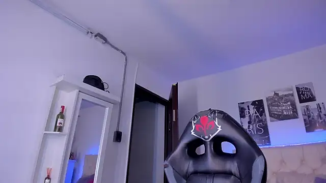 Amaia Daniells online show from 01.20.25