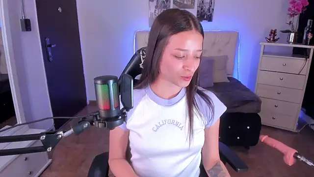 Amaia Daniells online show from 02.03.25