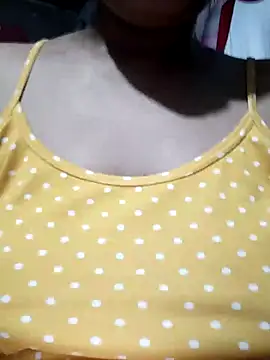 Snapshot of xxyourfantasyxx chatting on 01.03.25 xxyourfantasyxx online show from 01.03.25