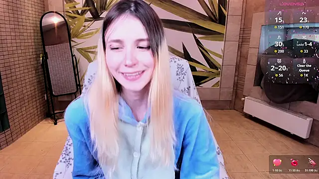 Snapshot of fleximona chatting on 05.16.26 fleximona online show from 05.16.26