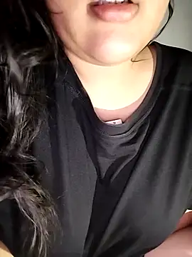 Annerae online show from 10.31.25