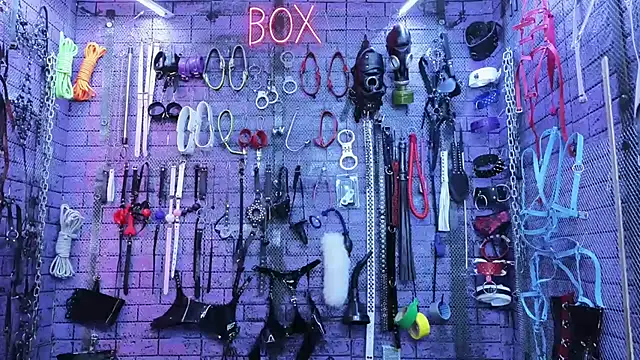 PANDORANEZZ online show from 12.21.24