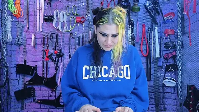 PANDORANEZZ online show from 10.17.25