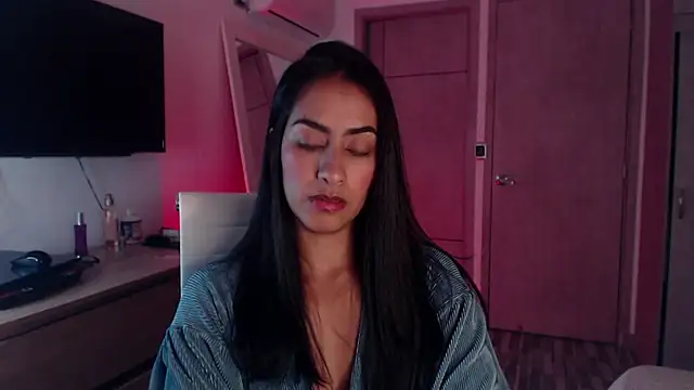 Brown skin11 online show from 10.17.25