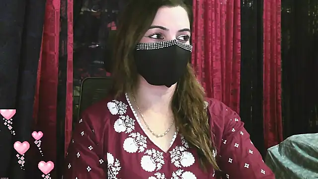 Snapshot of Cute_Sonii chatting on 11.05.25 Cute Sonii online show from 11.05.25