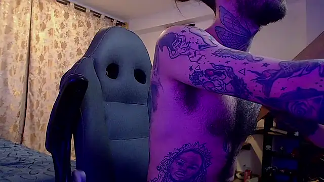 Snapshot of harry_reems1 chatting on 12.12.24 harry reems1 online show from 12.12.24