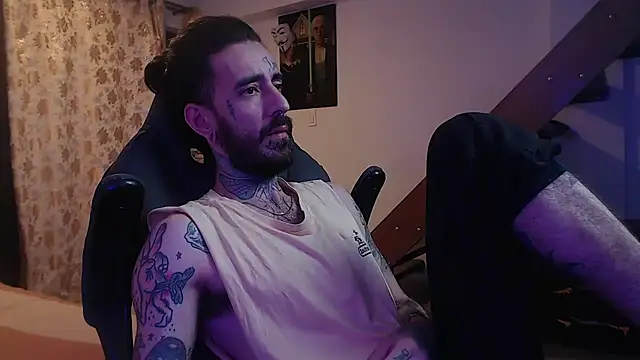 Snapshot of harry_reems1 chatting on 12.24.24 harry reems1 online show from 12.24.24