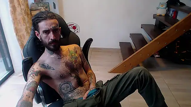 Snapshot of harry_reems1 chatting on 01.02.25 harry reems1 online show from 01.02.25