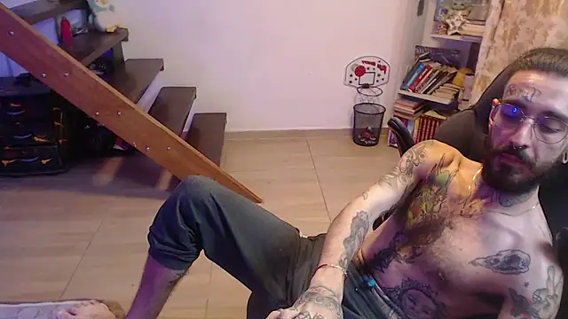 Snapshot of harry_reems1 chatting on 01.15.25 harry reems1 online show from 01.15.25