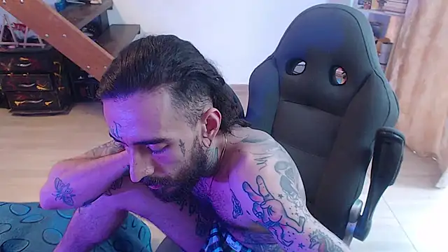 Snapshot of harry_reems1 chatting on 01.23.25 harry reems1 online show from 01.23.25