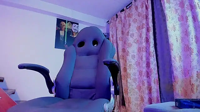 Snapshot of harry_reems1 chatting on 03.19.25 harry reems1 online show from 03.19.25