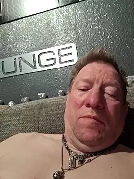 tomtom111111 online show from 04.20.26