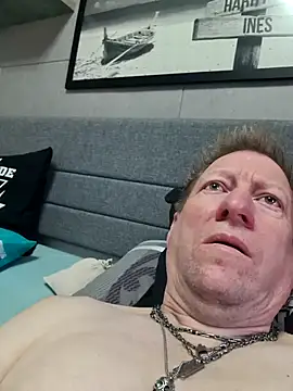 tomtom111111 online show from 04.23.26