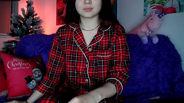 Snapshot of Lili_asian chatting on 12.22.24 Lili asian online show from 12.22.24