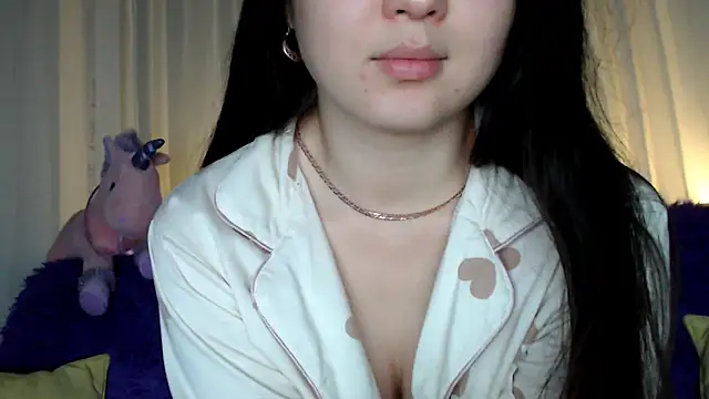 Snapshot of Lili_asian chatting on 02.17.25 Lili asian online show from 02.17.25