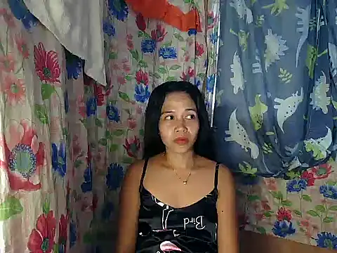 PinaySkinnyGirl online show from 12.15.25