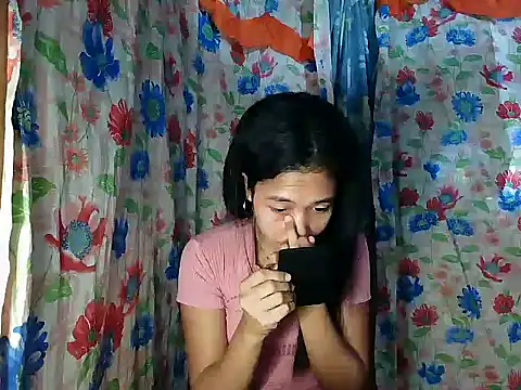 Snapshot of PinaySkinnyGirl chatting on 02.08.26 PinaySkinnyGirl online show from 02.08.26