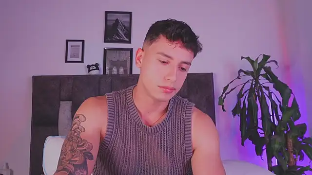 Snapshot of I_Gabriel chatting on 07.18.26 I Gabriel online show from 07.18.26