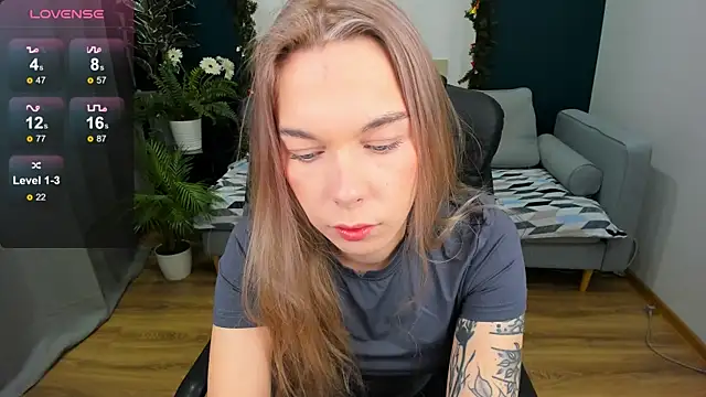 LyraFoster online show from 01.02.25