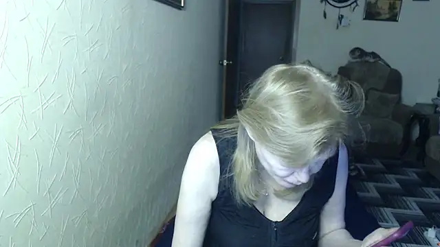 Sexy Irene online show from 12.22.25