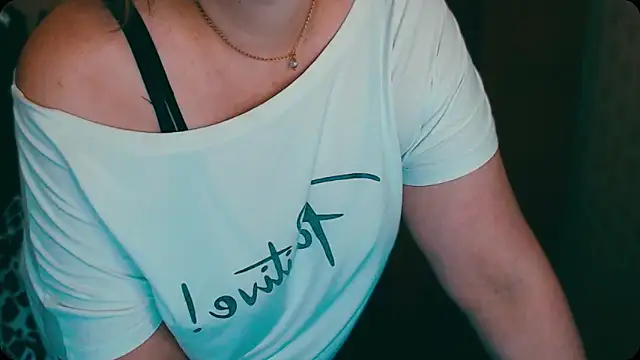 Snapshot of AlisaHot55 chatting on 10.03.25 AlisaHot55 online show from 10.03.25