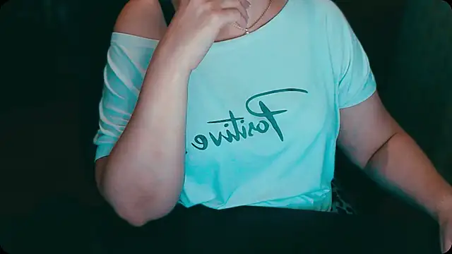 Snapshot of AlisaHot55 chatting on 10.07.25 AlisaHot55 online show from 10.07.25