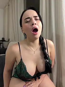 GeorginaJones online show from 01.30.25