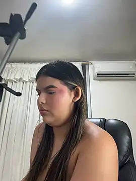 Snapshot of Lia_sexx chatting on 02.28.25 Lia sexx online show from 02.28.25