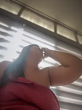 Snapshot of Lia_sexx chatting on 03.20.25 Lia sexx online show from 03.20.25