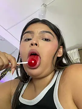 Snapshot of Lia_sexx chatting on 03.21.25 Lia sexx online show from 03.21.25