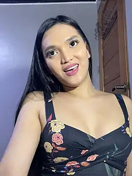 Snapshot of WONDERWOMAN2023 chatting on 12.11.24 WONDERWOMAN2023 online show from 12.11.24