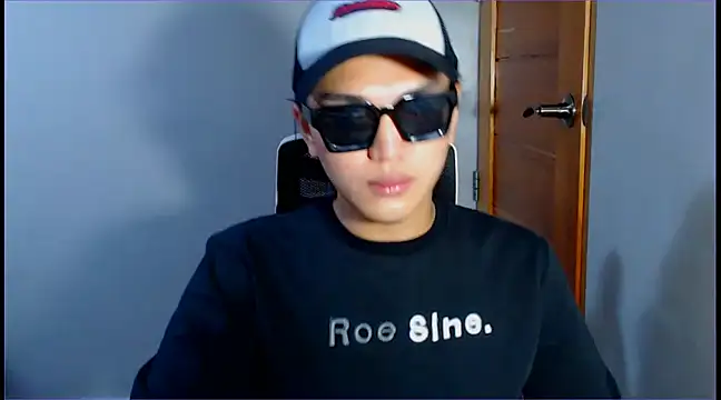 Snapshot of WONDERWOMAN2023 chatting on 01.06.25 WONDERWOMAN2023 online show from 01.06.25