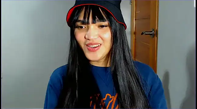 Snapshot of WONDERWOMAN2023 chatting on 02.09.25 WONDERWOMAN2023 online show from 02.09.25