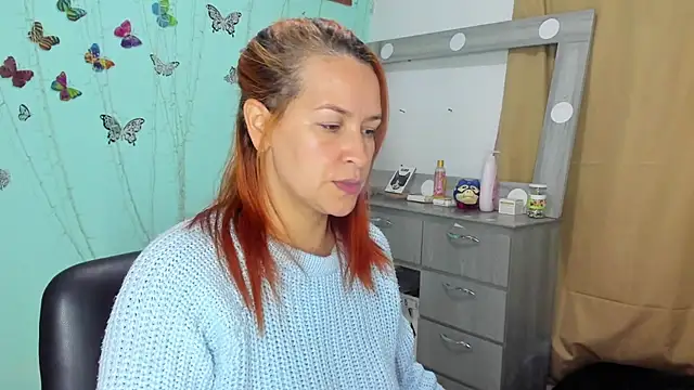 Britney taylor  online show from 09.16.25