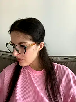 Snapshot of little_belucci chatting on 10.26.25 little belucci online show from 10.26.25