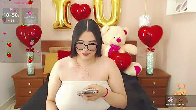 miss linda  online show from 02.10.25