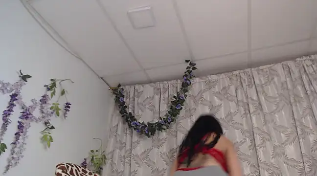 Snapshot of valquiria_sirgun chatting on 02.04.25 valquiria sirgun online show from 02.04.25