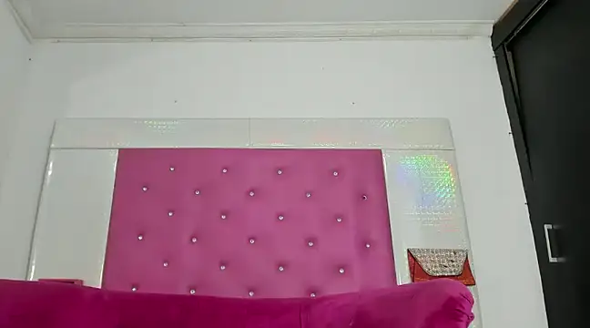 Emilyhottx online show from 01.04.25