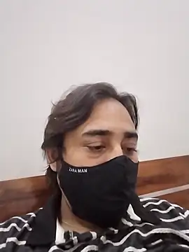 Snapshot of sunnyrockindia chatting on 11.15.25 sunnyrockindia online show from 11.15.25