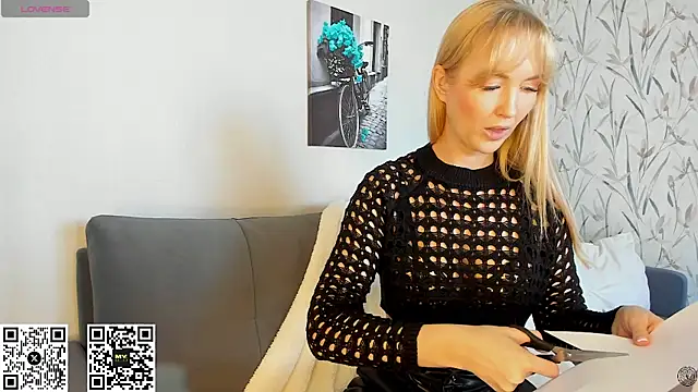 HotyPlays online show from 09.14.25